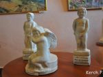 Новости » Культура: В Керчи открылась выставка местного скульптора