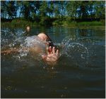 Новости: В Керчи мужчину вытаскивали из моря