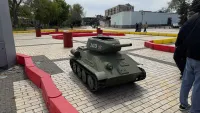 На площади Ленина в Керчи появился "танкодром"