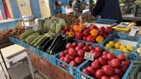 Праздничный обзор цен на овощи и фрукты в Керчи