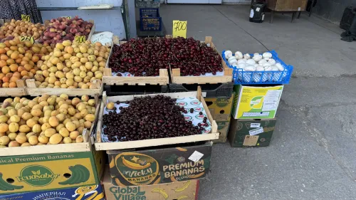 Новости » Общество: Обзор цен выходного дня на овощи и фрукты в Керчи