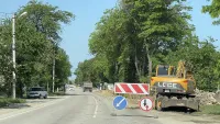 В Капканах частично ограничено движение транспорта по одной полосе