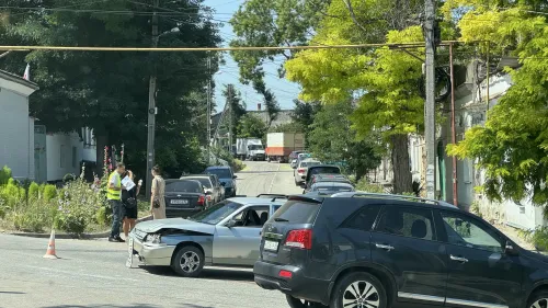 Новости » Общество: На Курсантов в Керчи произошла авария