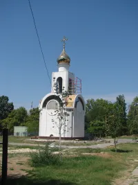 Новости » Общество: На строящейся в Керчи часовне Покрова Божией Матери установили купол