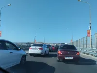 На путепроводе по ШГС образовалась пробка из-за аварии