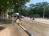 И еще один порыв водовода произошел сегодня в Керчи