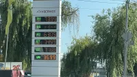 Новости » Общество: В Керчи за неделю топливо снова выросло в цене