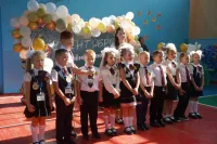 Новости » Общество: Первые звонки прозвучали в Керчи