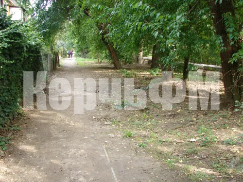Дорога по улице Энгельса в Керчи: полное забвение