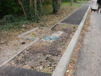 Новости » Общество: Тротуары по ул. Бардина обещают заасфальтировать до 1 декабря