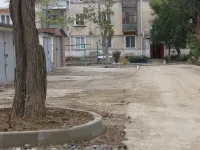 Новости » Общество: Во дворе нескольких МКД района Всесоюзной,10 завершается благоустройство