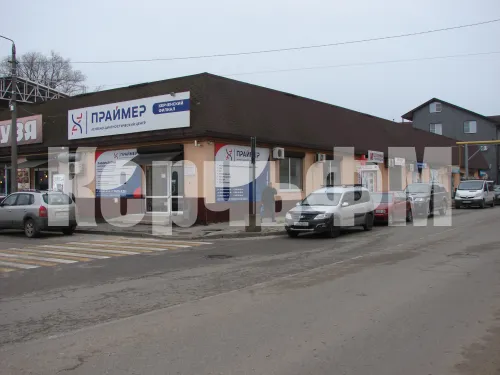 Новости » Общество: Неправильно припаркованные на дороге машины в Керчи создают угрозу ДТП