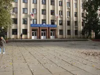 Новости » Общество: В Керчи планируют обустроить территорию у Школы искусств им. Романа Сердюка