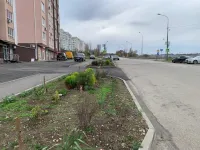 Обустройство тротуаров по Шоссе Героев Сталинграда в Керчи подходит к концу