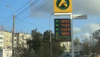 Топливо в Керчи за несколько недель подешевело
