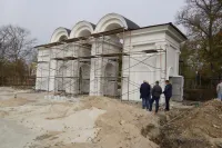 Новости » Общество: Арку в Приморском парке Керчи украсят подсветкой