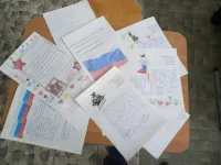 "Мы ждем вас с победой!": Инициатива керченских педагогов и детей