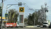 Цена на топливо в Керчи держится на одном уровне уже две недели