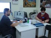 Новости » Общество: В травмпункт Керчи продолжают обращаться керчане, пострадавшие от гололеда