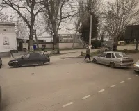 Утро в Керчи началось с аварии