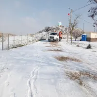 В расчистке Керчи от снега задействованы более 100 человек