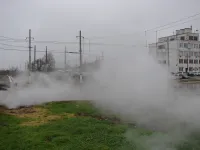 Ворошиловское кольцо в Керчи: с газона валит пар