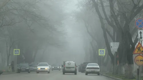 На Керчь опустился густой туман