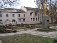 Новости » Общество: Территорию в районе Политехнического техникума в Керчи готовят к благоустройству