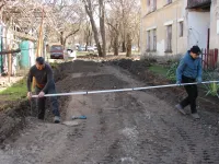 Новости » Общество: В Керчи стартовали работы по благоустройству придомовой территории Войкова, 20 и 22