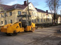 Новости » Общество: В Керчи латают провал на дороге по улице Славы