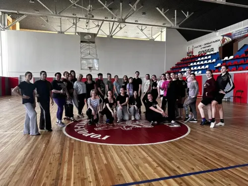 Керчан зовут на мастер-классы «Танцуй со мной» в мае