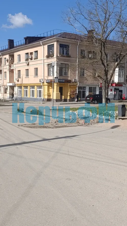 На Бульваре Пионеров в Керчи не спешат восстанавливать асфальт после ликвидации аварии на водоводе