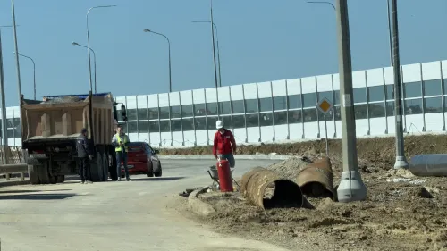 В Керчи уложили асфальт на старой дороге по ШГС