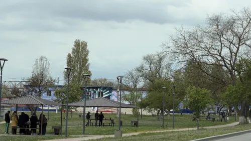 Зоны отдыха заполнены: керчане отмечают Первомай на природе