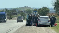 Работает полиция: на выезде из Керчи занялись торгашами топливом