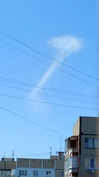 Новости » Общество: В небе над Керчью сегодня - буква "Z" из облаков