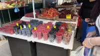 Новости » Общество: Обзор цен на овощи и фрукты в Керчи 19 июня