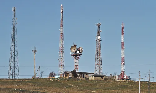 Новости » Общество: Крымские мобильные операторы открывают аварийный роуминг