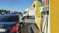 Новости » Экономика: Поставки бензина и дизельного топлива в Крым начнутся в ближайшие дни – власти