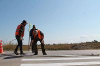 Новости » Общество: В районе Нижней Жуковки нанесли дорожную разметку